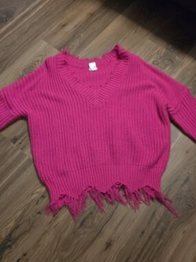 Main Strip Hot Pink Distressed V-Neck Ribbed Knit Sweater